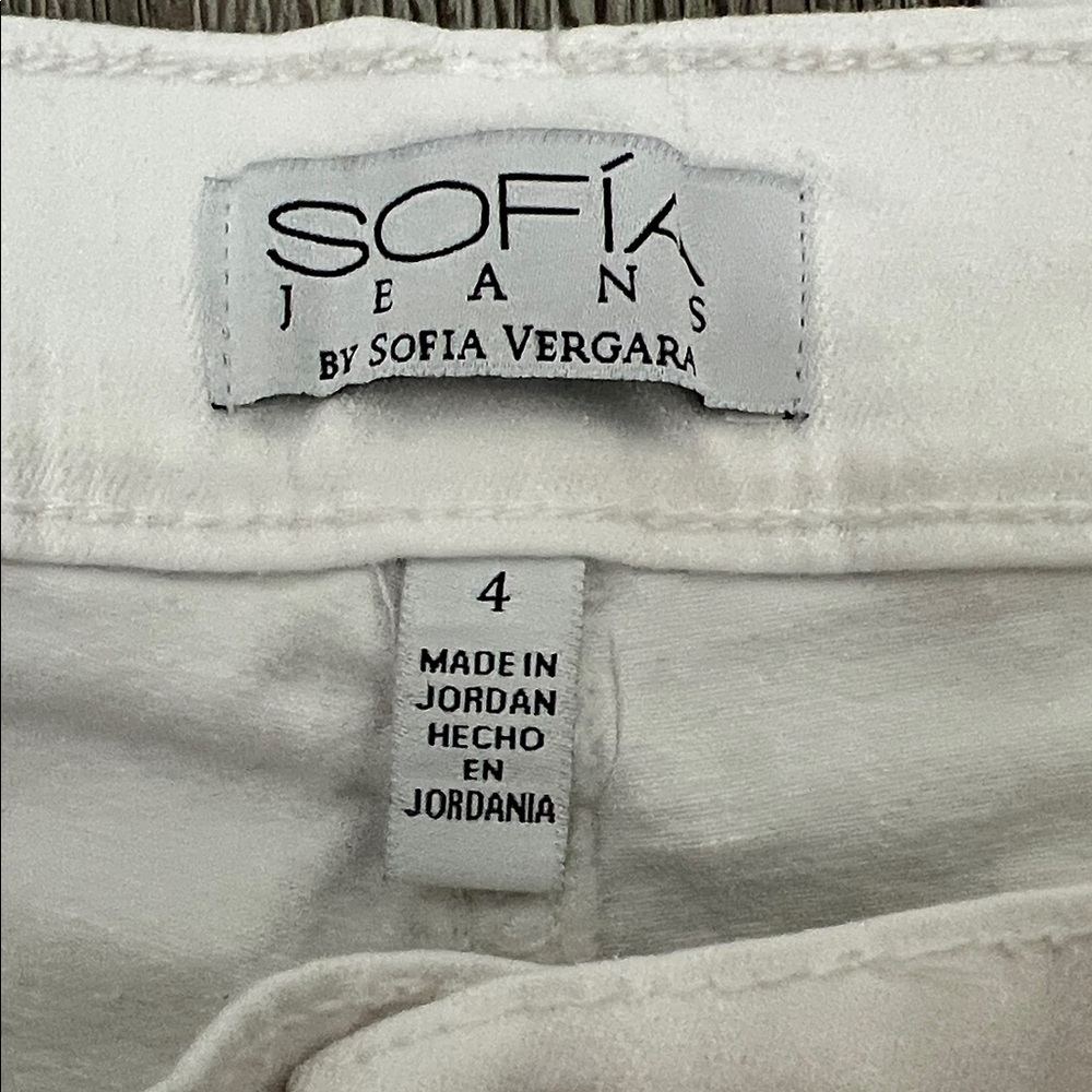 Sofia by Sofia Vergara Men's White Straight Jeans - Picture 2 of 4